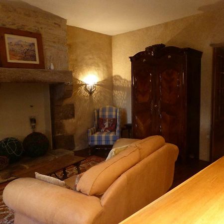 דינאן Appartement Des Remparts מראה חיצוני תמונה