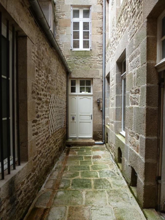 דינאן Appartement Des Remparts מראה חיצוני תמונה